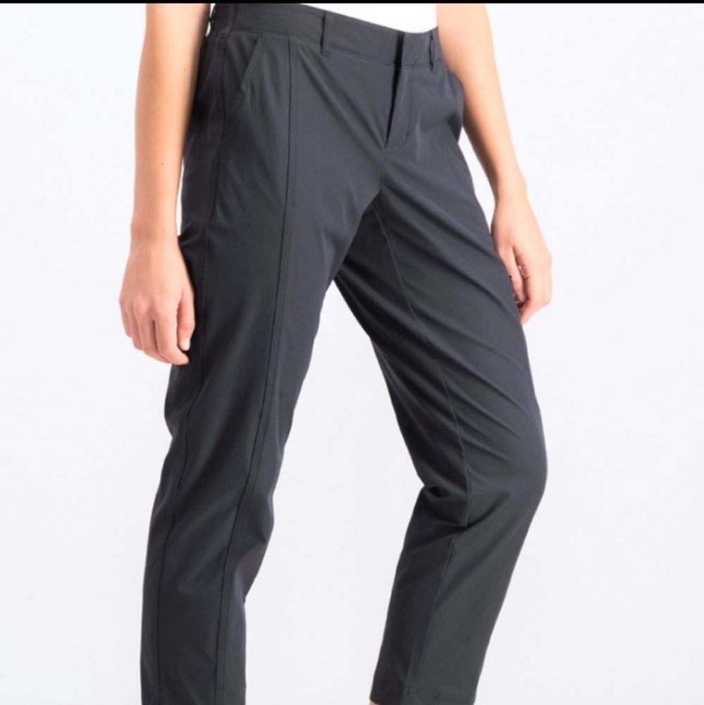 Kirkland Signature Ladies' Ankle Length Travel pants 10